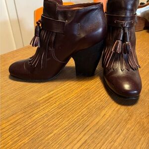 Brown Leather Heeled Boots with Tassels